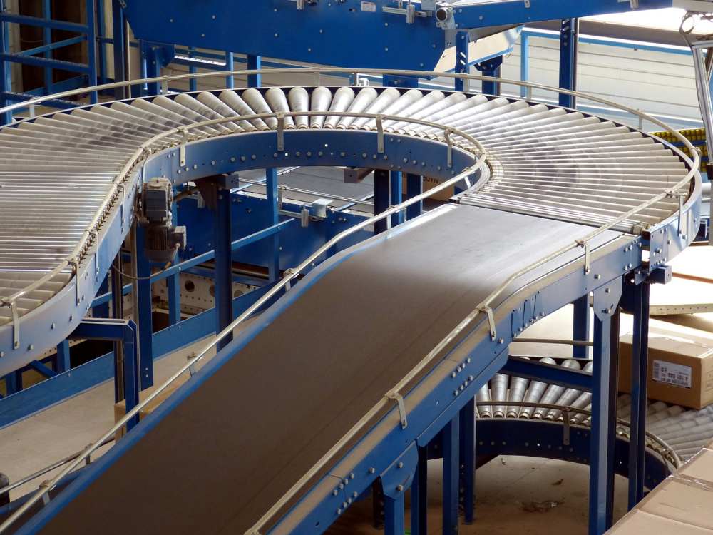 conveyor band in factory